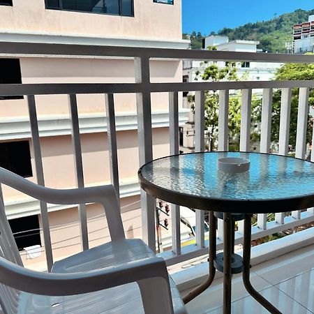 Issara Patong Beach 외부 사진